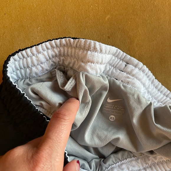 Black Nike Dri-Fit Running Shorts Thick Waist - Picture 5 of 5